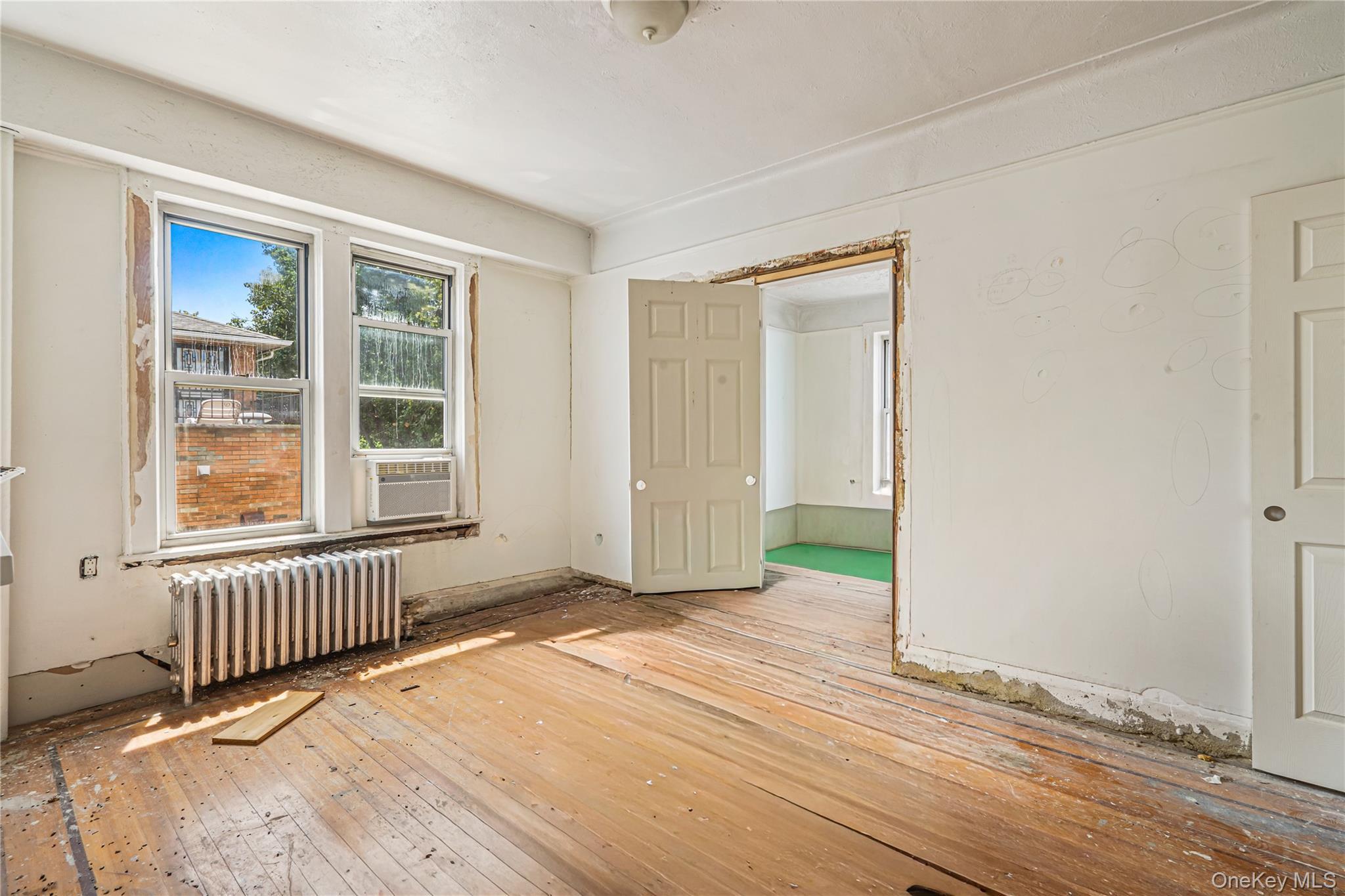Single Family 74th Street  Queens, NY 11370, MLS-1038119-19