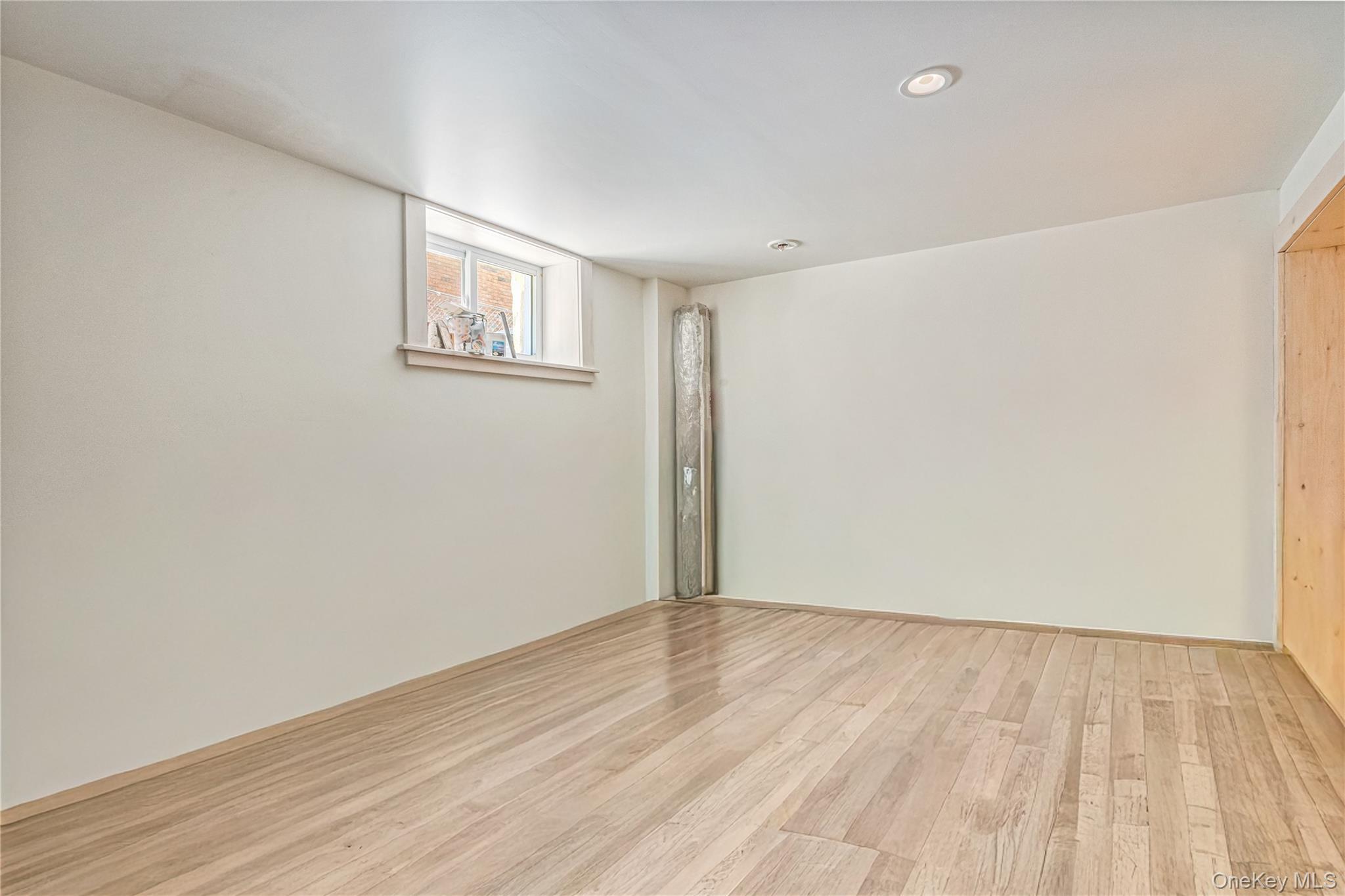 Single Family 74th Street  Queens, NY 11370, MLS-1038119-26