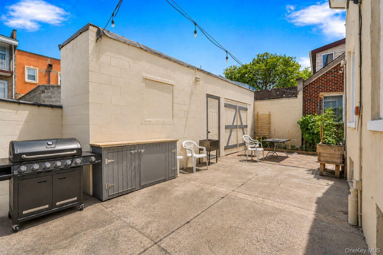 Single Family 74th Street  Queens, NY 11370, MLS-1038119-27