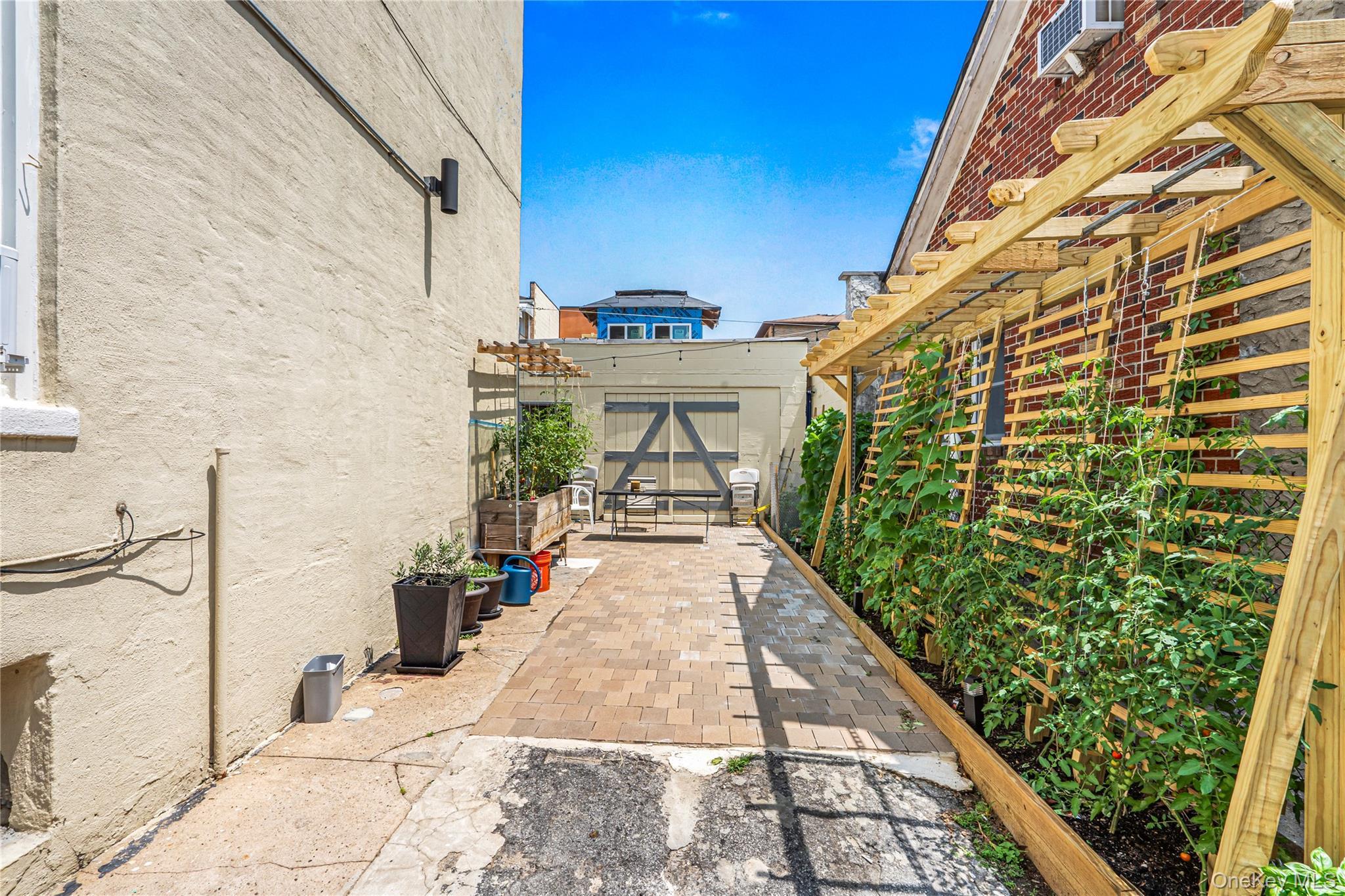 Single Family 74th Street  Queens, NY 11370, MLS-1038119-28