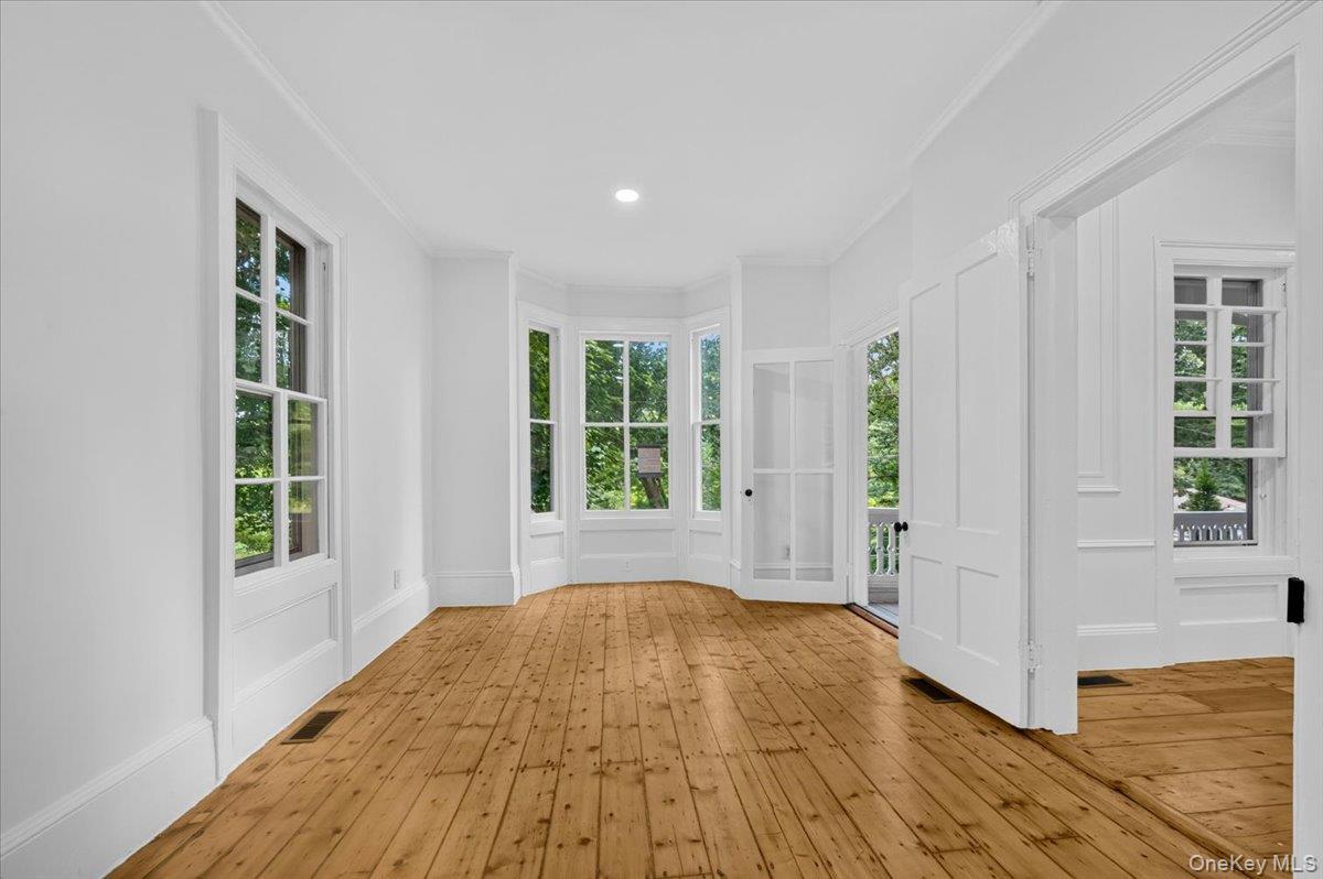 Single Family Main Street Nassau County, NY 11576, MLS-1038137-12