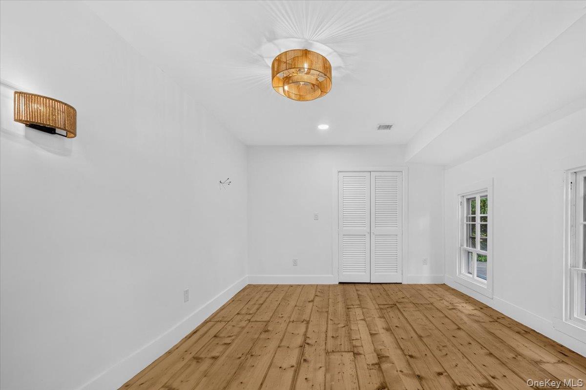 Single Family Main Street Nassau County, NY 11576, MLS-1038137-31