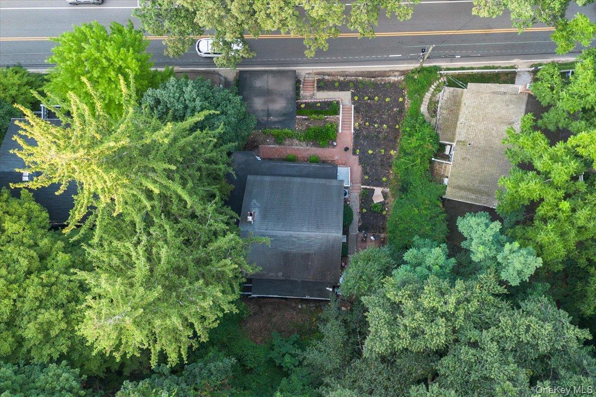Single Family Main Street Nassau County, NY 11576, MLS-1038137-34
