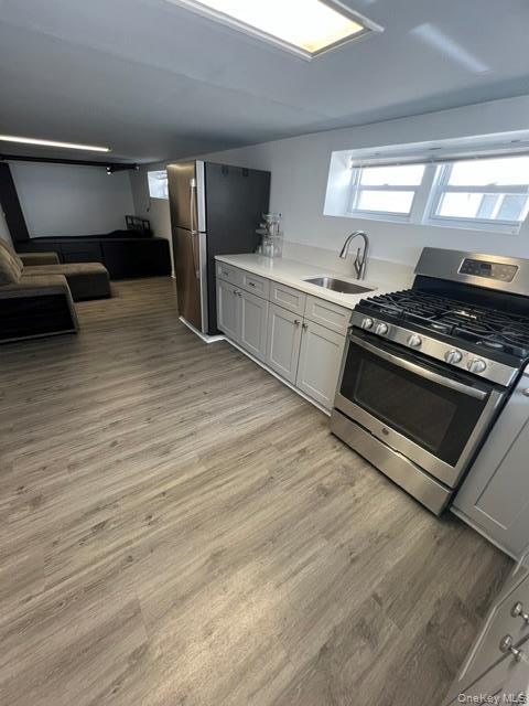 Single Family Tomlinson Avenue Bronx, NY 10461, MLS-1038138-16