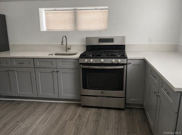 Single Family Tomlinson Avenue Bronx, NY 10461, MLS-1038138-17