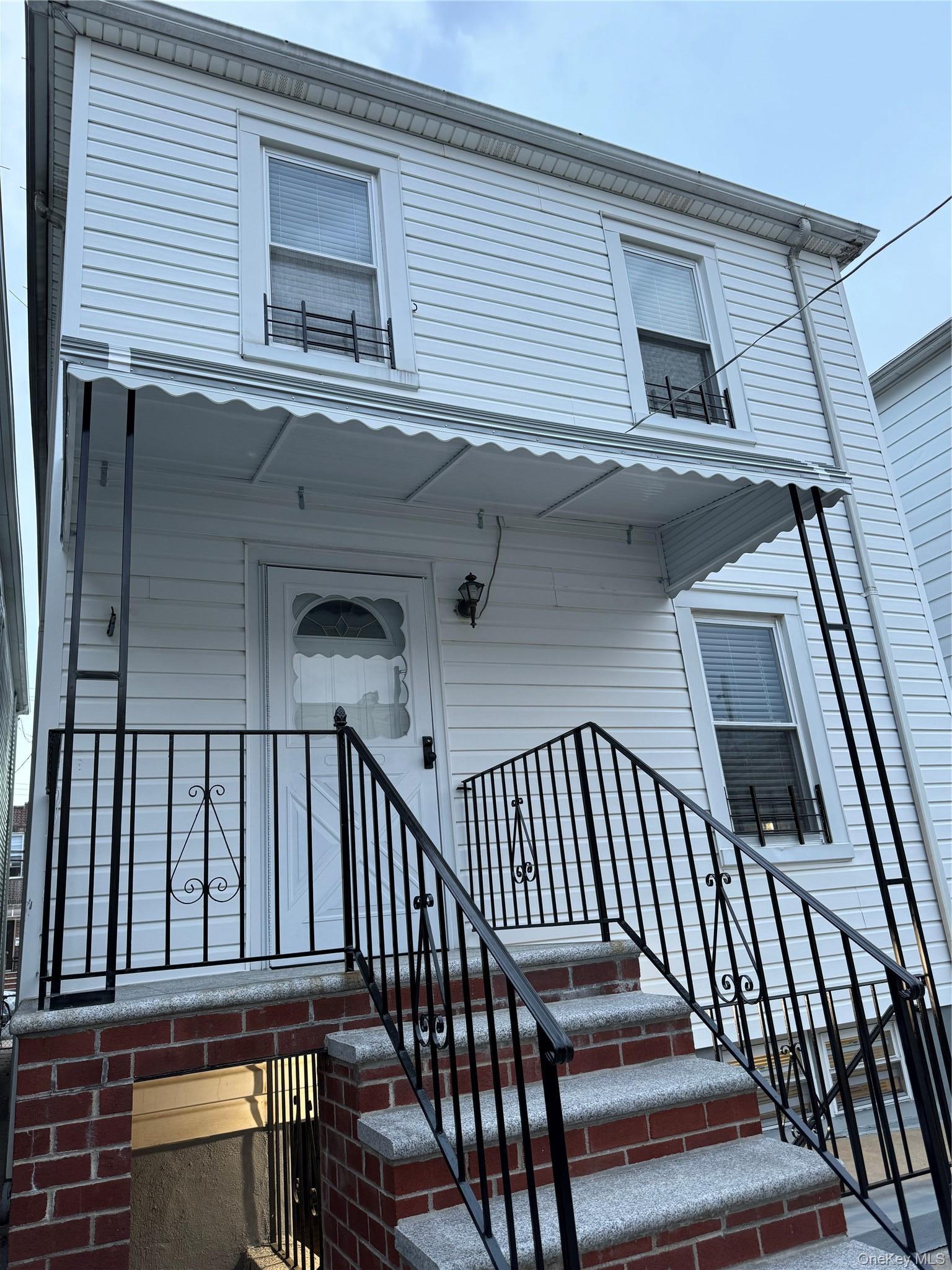 Single Family Tomlinson Avenue  Bronx, NY 10461, MLS-1038138-26