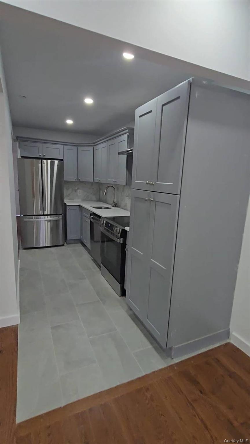 Single Family Strauss Street Brooklyn, NY 11212, MLS-1038140-17