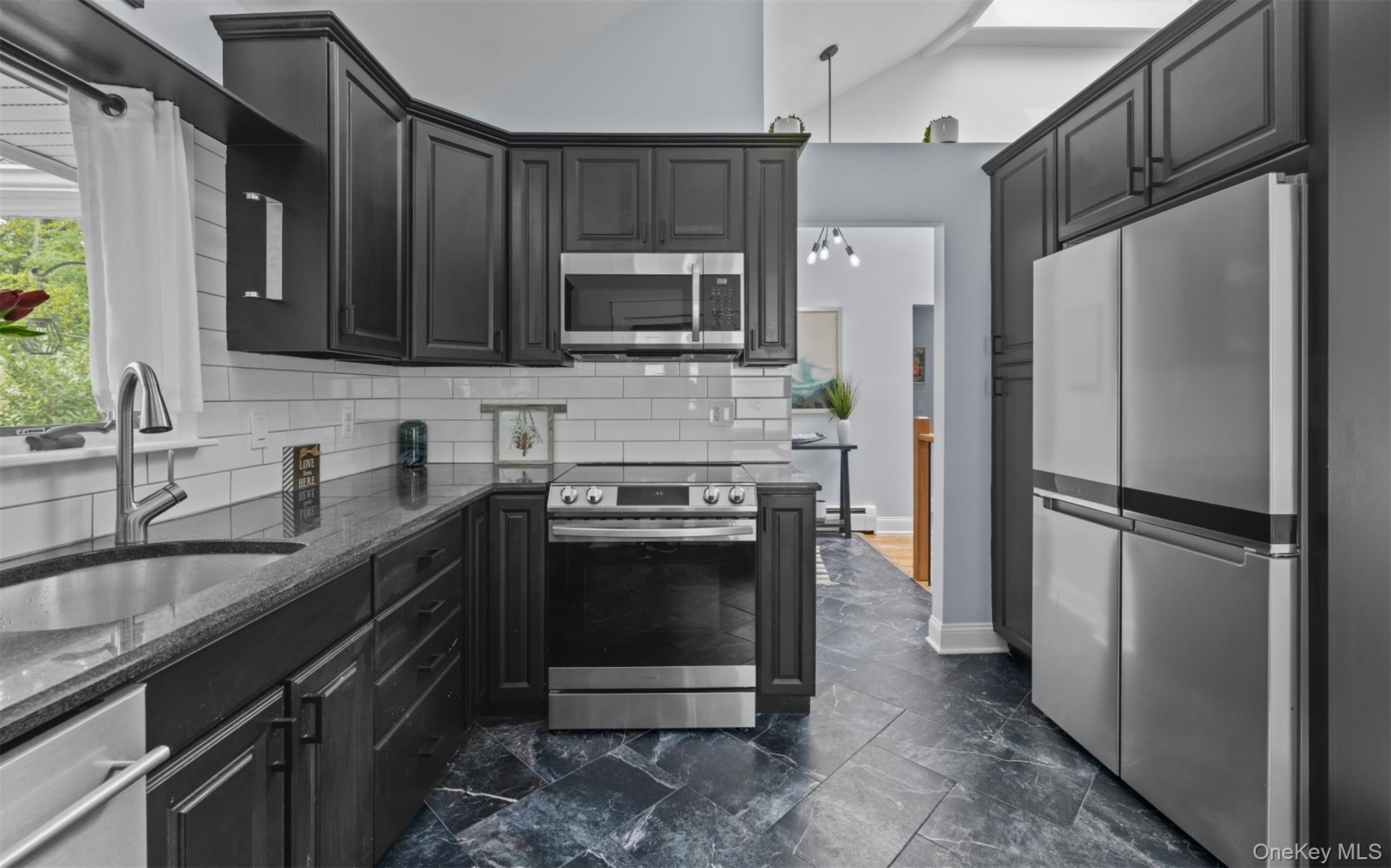 Single Family Potter Lane  Suffolk County, NY 11743, MLS-1038159-13