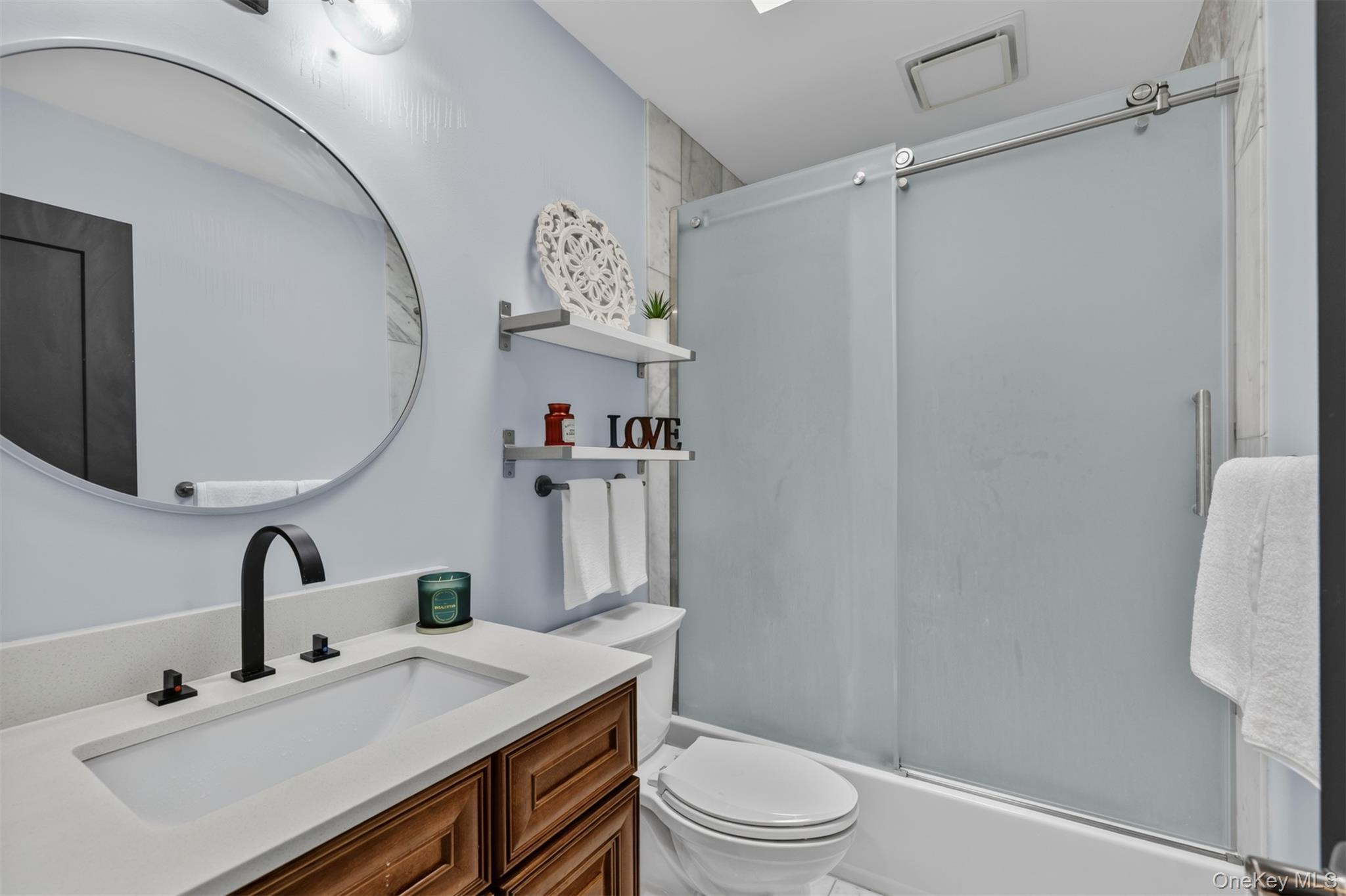 Single Family Potter Lane  Suffolk County, NY 11743, MLS-1038159-14