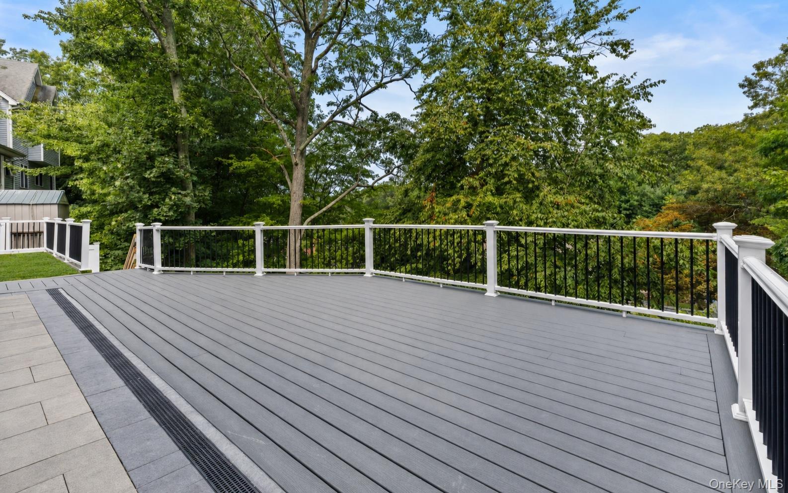 Single Family Potter Lane  Suffolk County, NY 11743, MLS-1038159-26