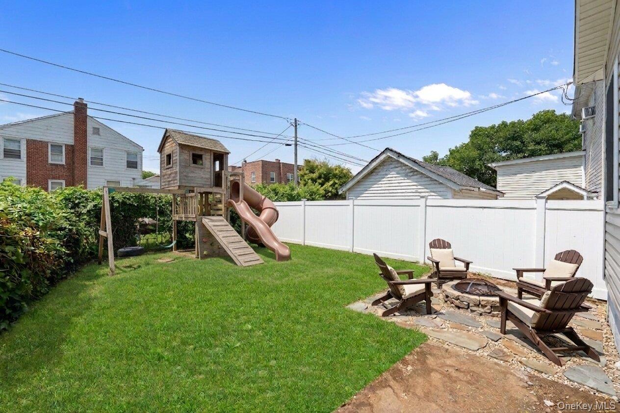 Single Family 141st Street  Queens, NY 11436, MLS-1038160-9