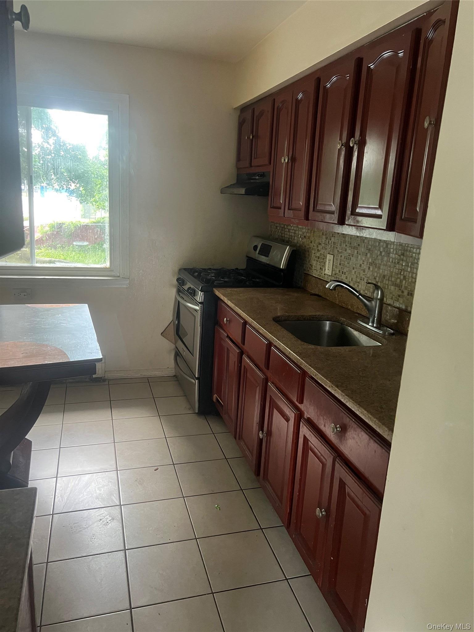 Single Family Peters Avenue Nassau County, NY 11550, MLS-1038180-4