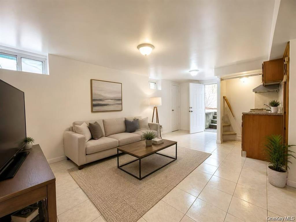 Single Family 167th Street  Queens, NY 11366, MLS-1038204-5