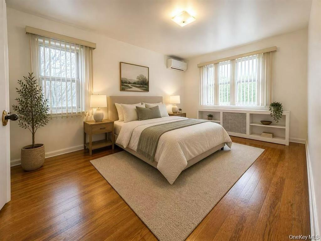 Single Family 167th Street  Queens, NY 11366, MLS-1038204-6
