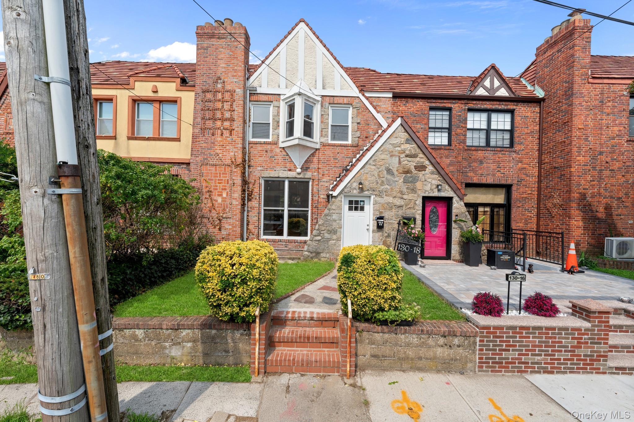 Single Family 227th Street  Queens, NY 11413, MLS-1038205-16