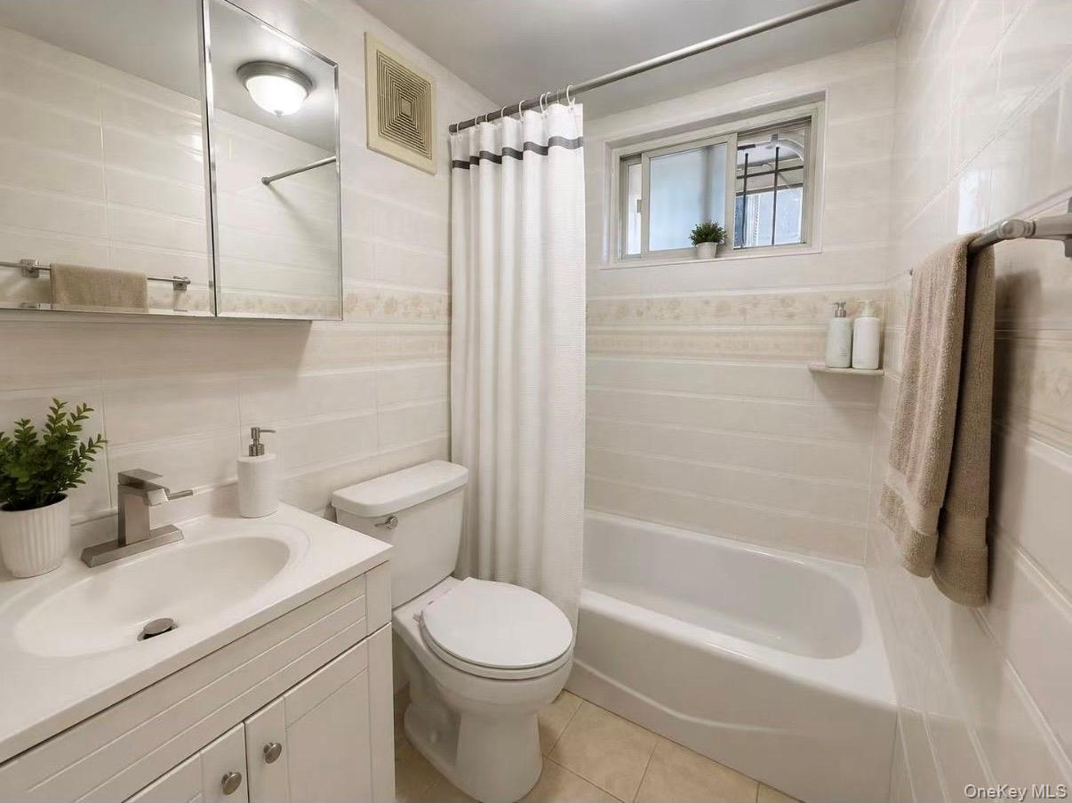 Single Family Utopia Parkway Queens, NY 11358, MLS-1038206-11