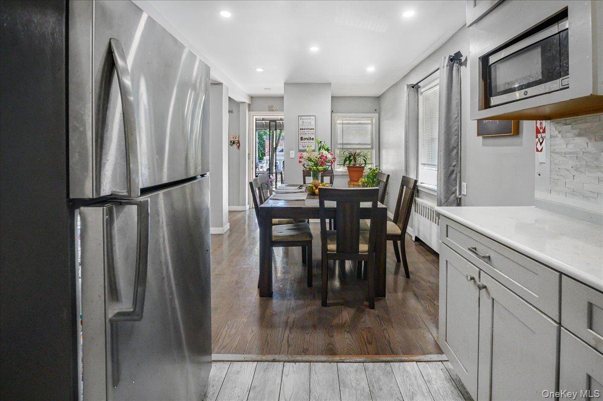 Single Family Arnow Avenue Bronx, NY 10469, MLS-1038212-14
