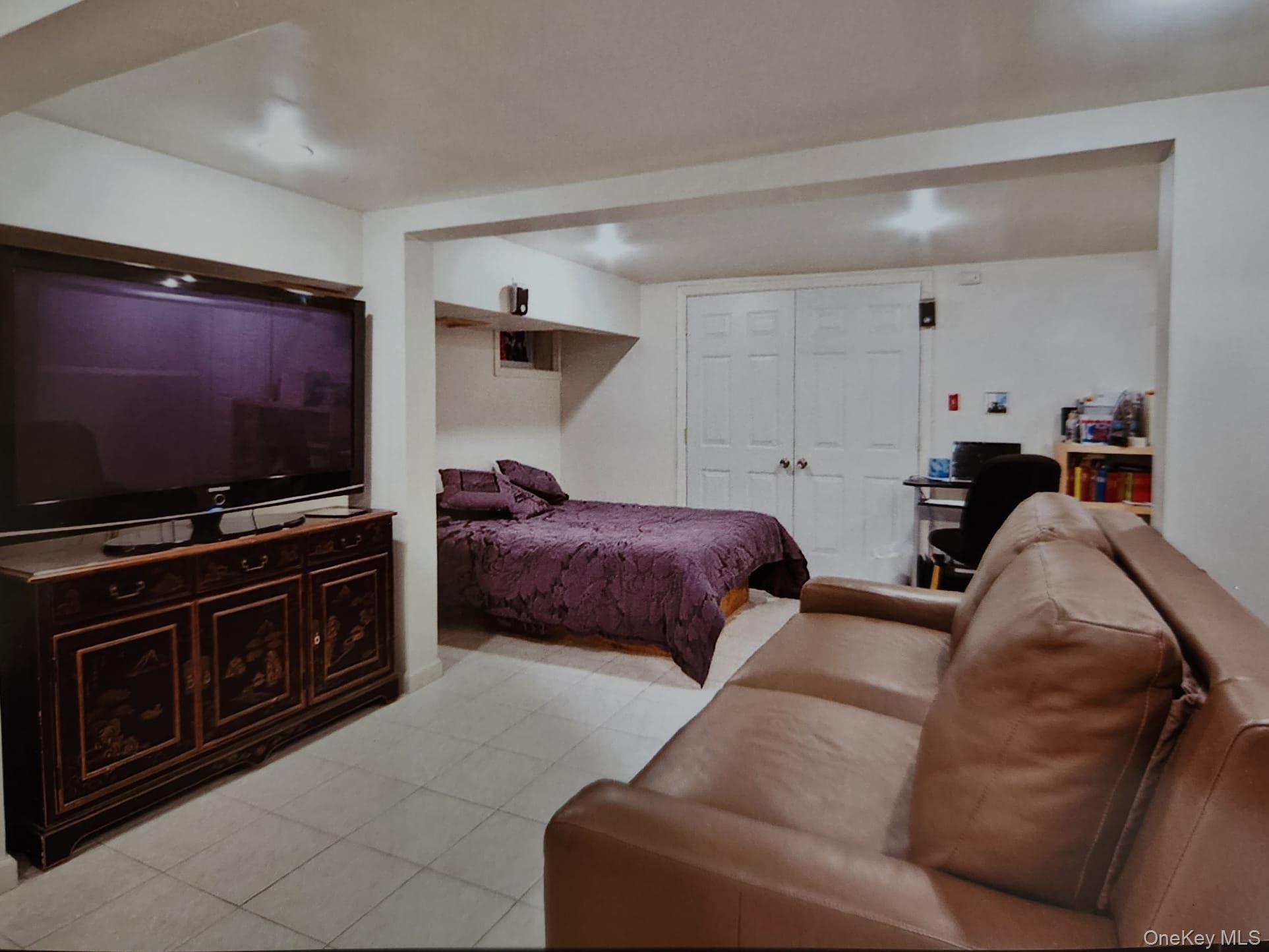 Single Family 178th Street  Queens, NY 11433, MLS-1038214-24