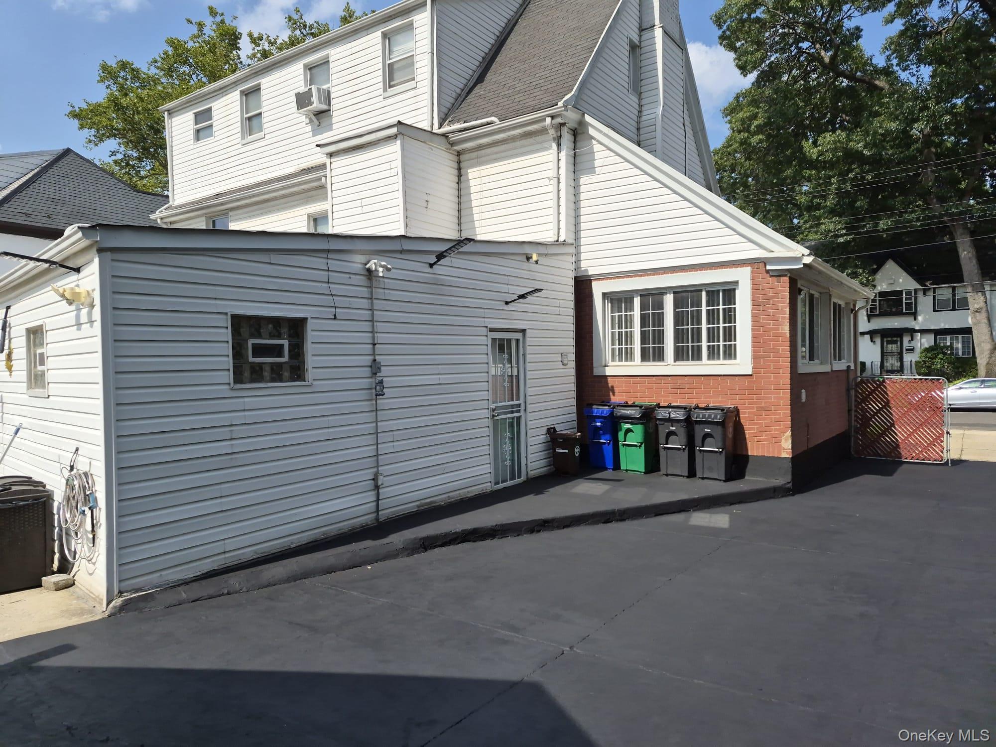 Single Family 178th Street  Queens, NY 11433, MLS-1038214-4