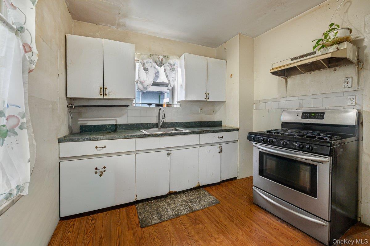 Single Family Vanderveer Street Queens, NY 11428, MLS-1038231-13