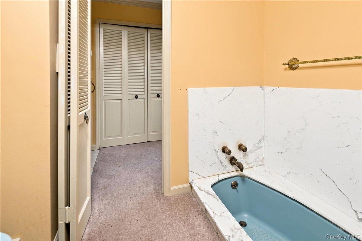 Single Family The Moor  Suffolk County, NY 11730, MLS-1038263-26