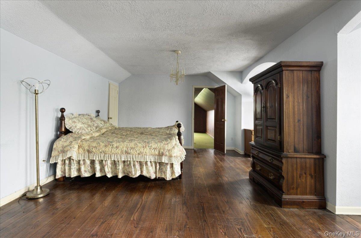 Single Family The Moor  Suffolk County, NY 11730, MLS-1038263-34