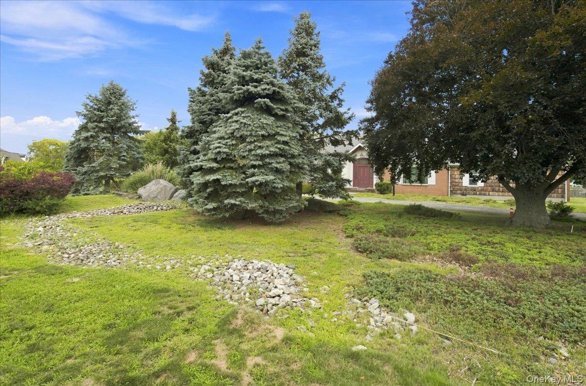 Single Family The Moor  Suffolk County, NY 11730, MLS-1038263-4
