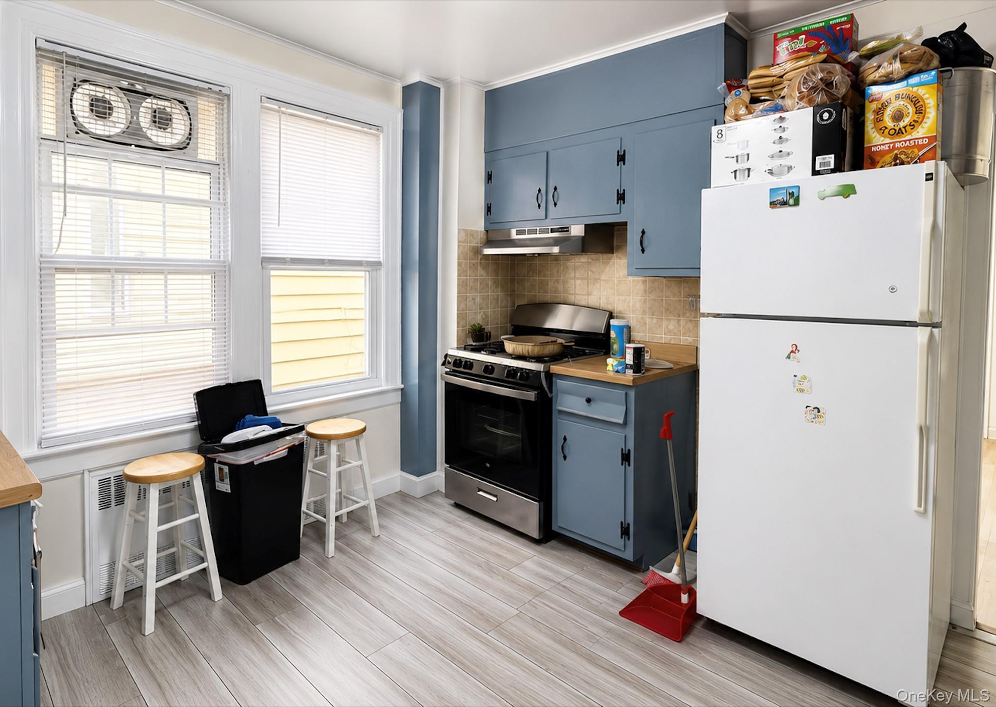Single Family 6th Av Queens, NY 11356, MLS-1038276-3