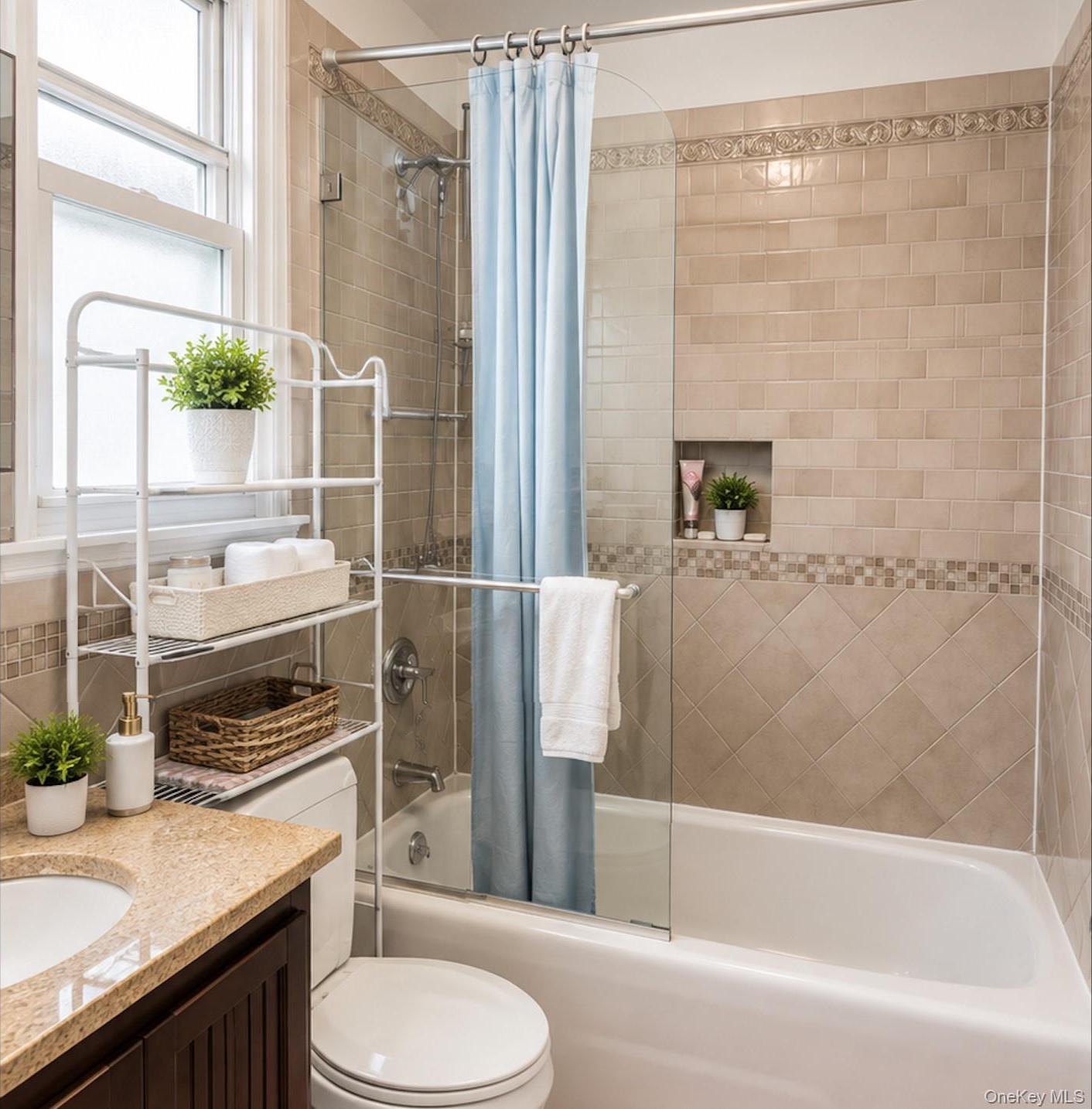 Single Family 6th Av Queens, NY 11356, MLS-1038276-4