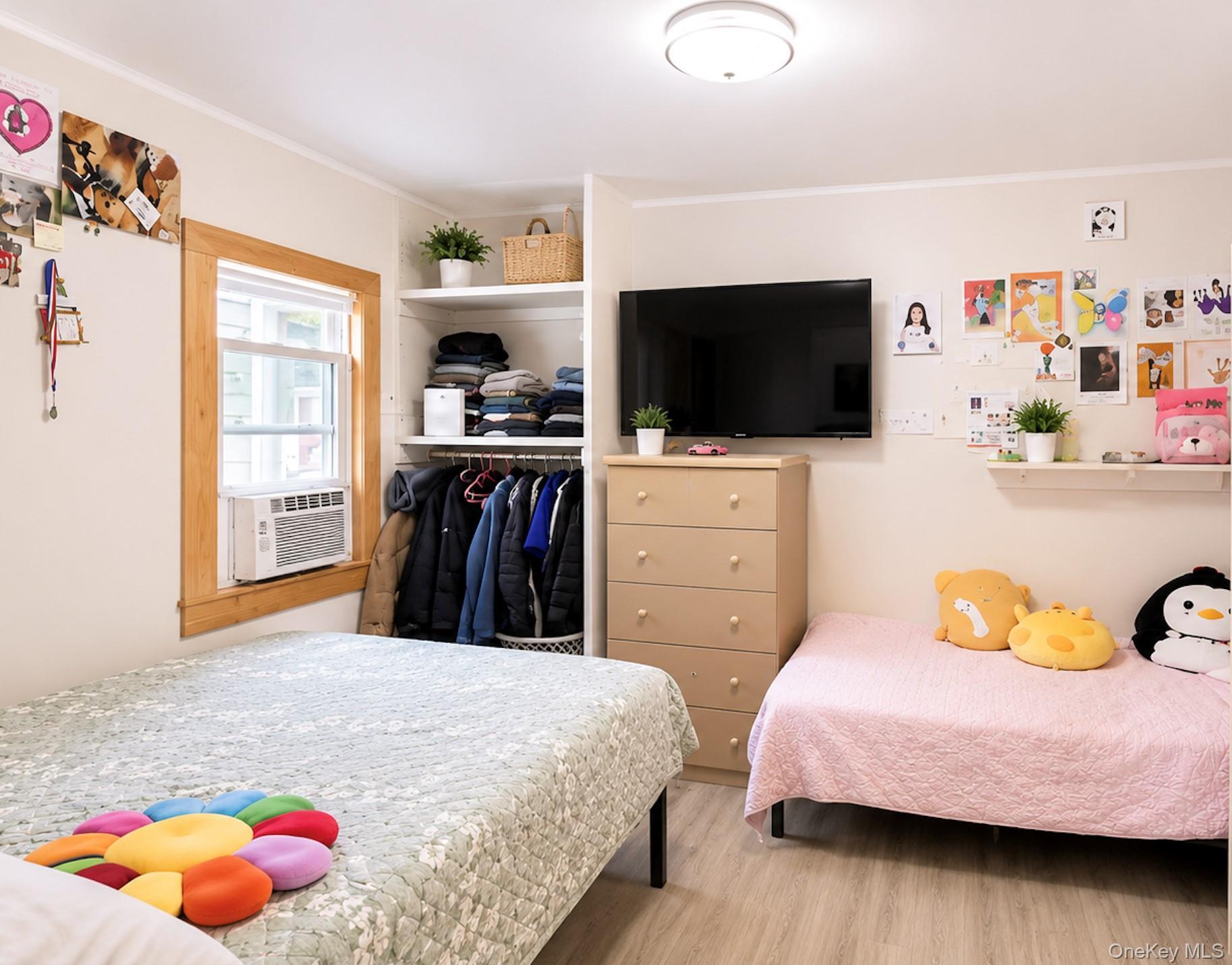 Single Family 6th Av Queens, NY 11356, MLS-1038276-6