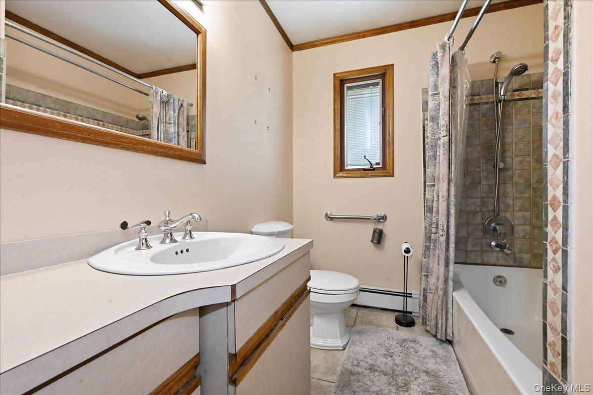 Single Family Neptune Avenue  Suffolk County, NY 11704, MLS-1038304-12