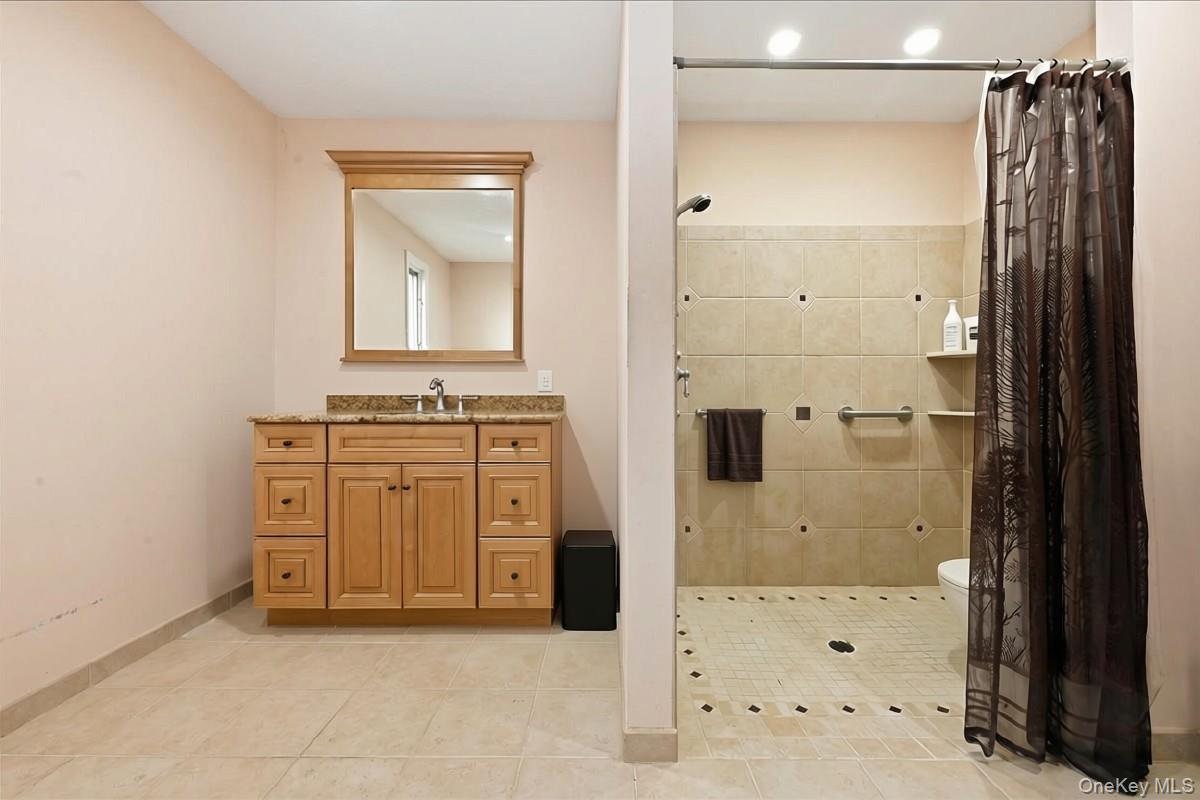 Single Family Neptune Avenue  Suffolk County, NY 11704, MLS-1038304-14