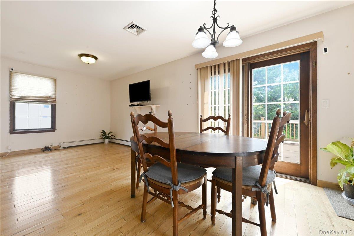Single Family Neptune Avenue  Suffolk County, NY 11704, MLS-1038304-8