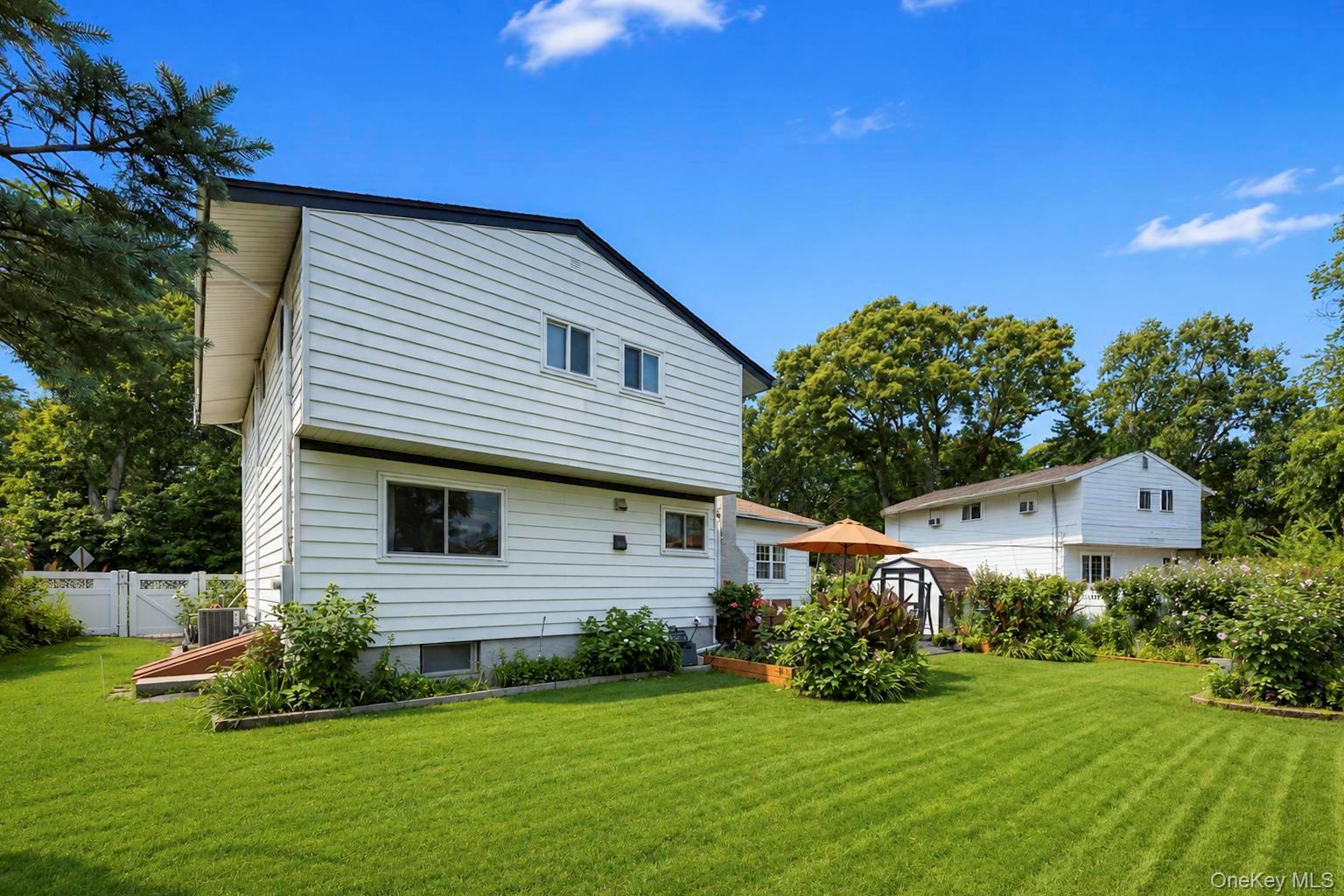 Single Family Lawrence Road Suffolk County, NY 11754, MLS-1038344-41