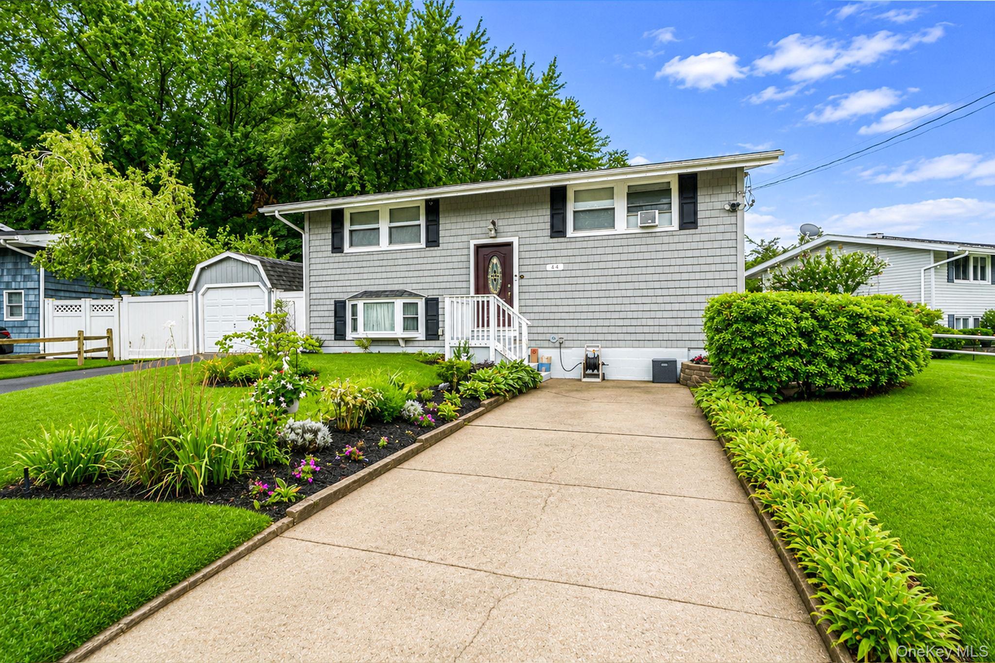 Single Family Buckskin Lane Suffolk County, NY 11784, MLS-1038346-28