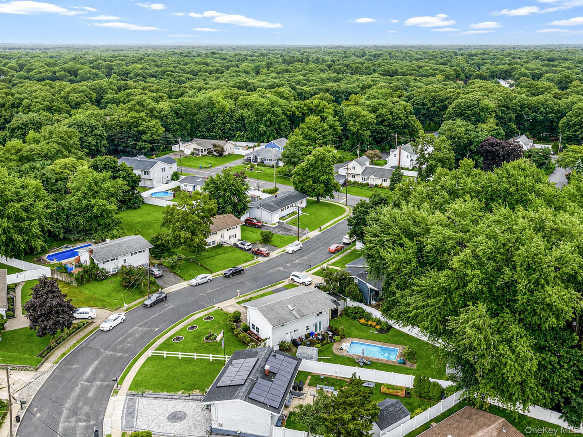 Single Family Buckskin Lane Suffolk County, NY 11784, MLS-1038346-32