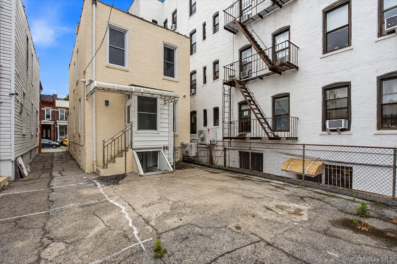 Single Family 42nd Street  Queens, NY 11103, MLS-1038369-23