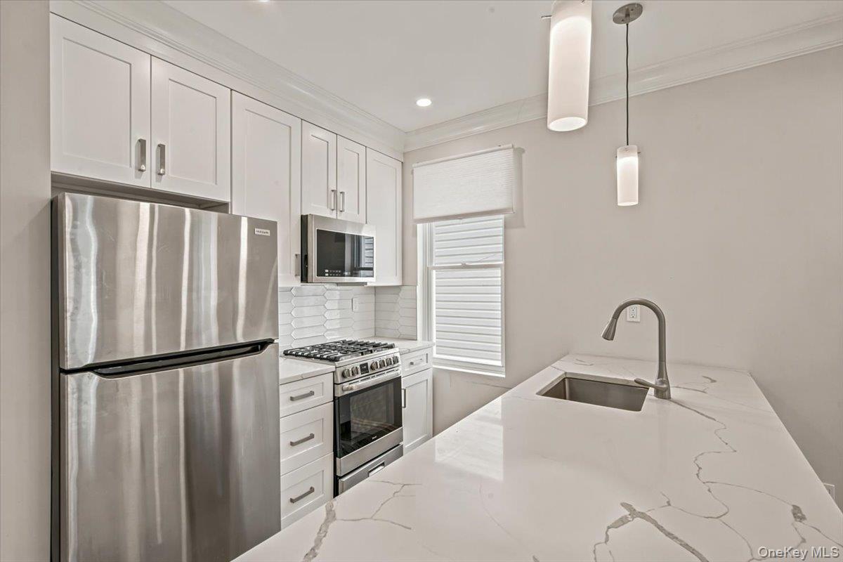 Single Family 42nd Street Queens, NY 11103, MLS-1038369-4
