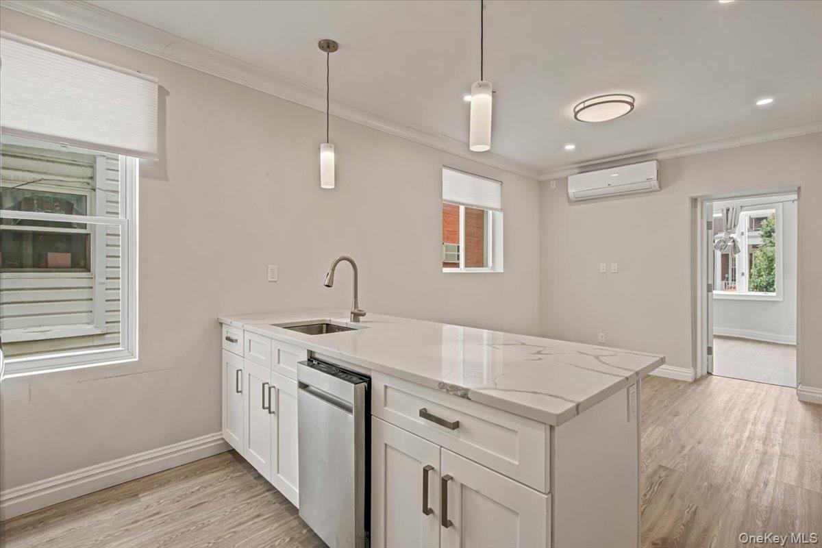 Single Family 42nd Street Queens, NY 11103, MLS-1038369-5