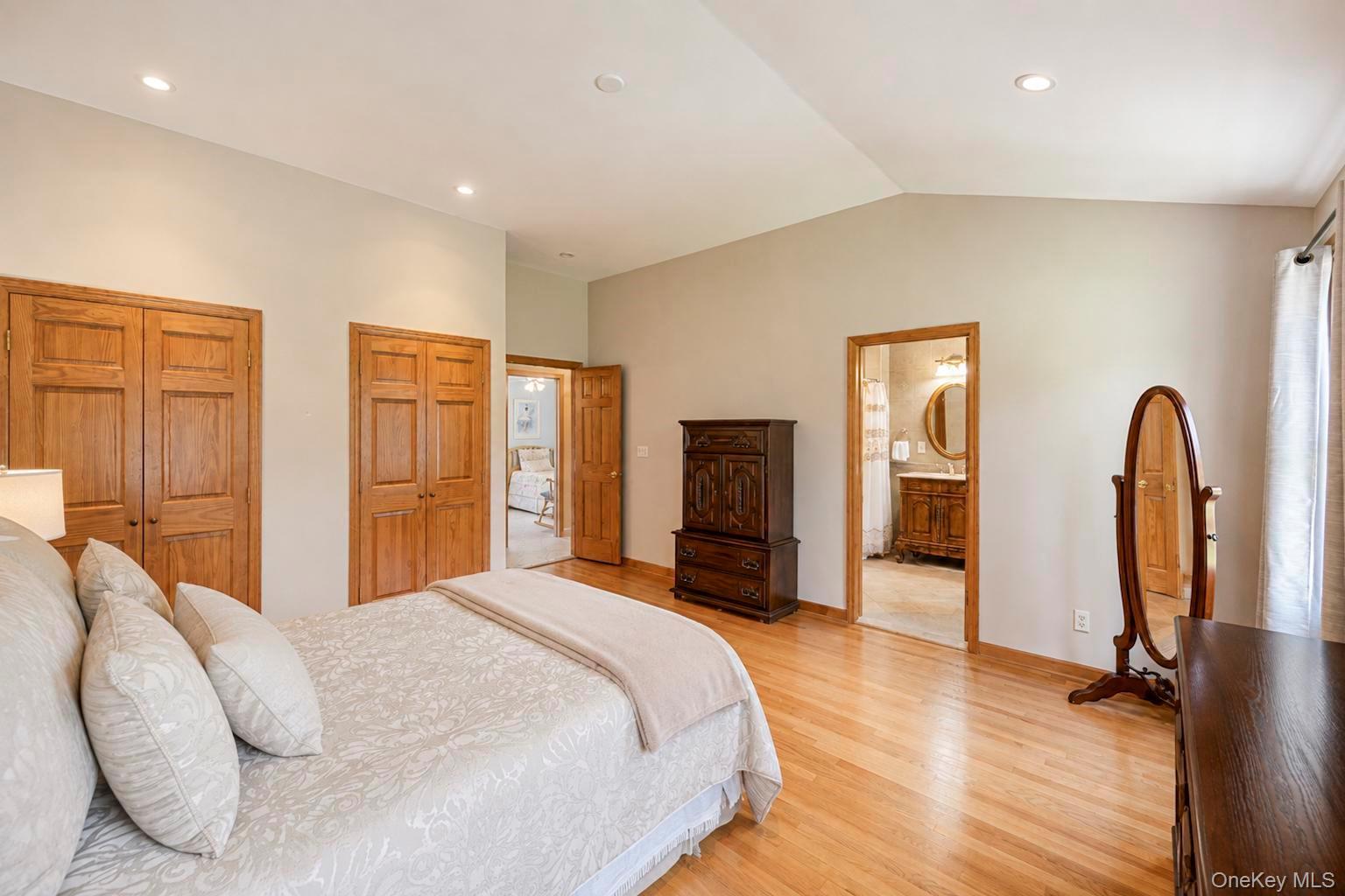 Single Family Niewood Drive  Suffolk County, NY 11961, MLS-1038374-35