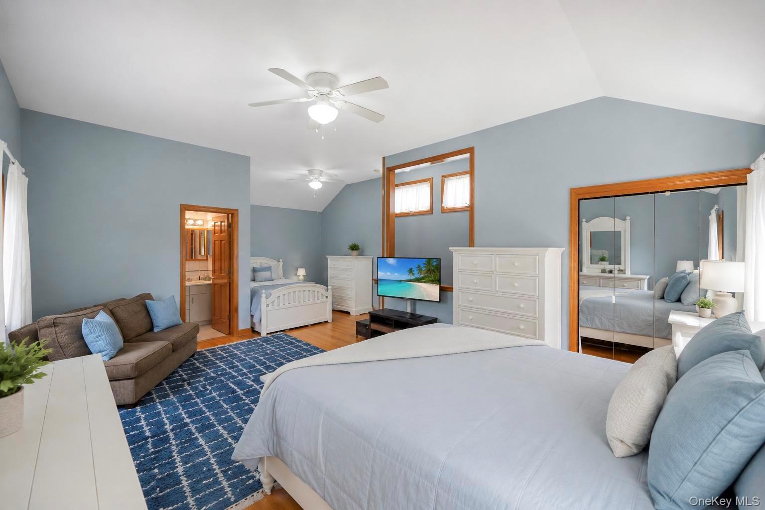 Single Family Niewood Drive  Suffolk County, NY 11961, MLS-1038374-39