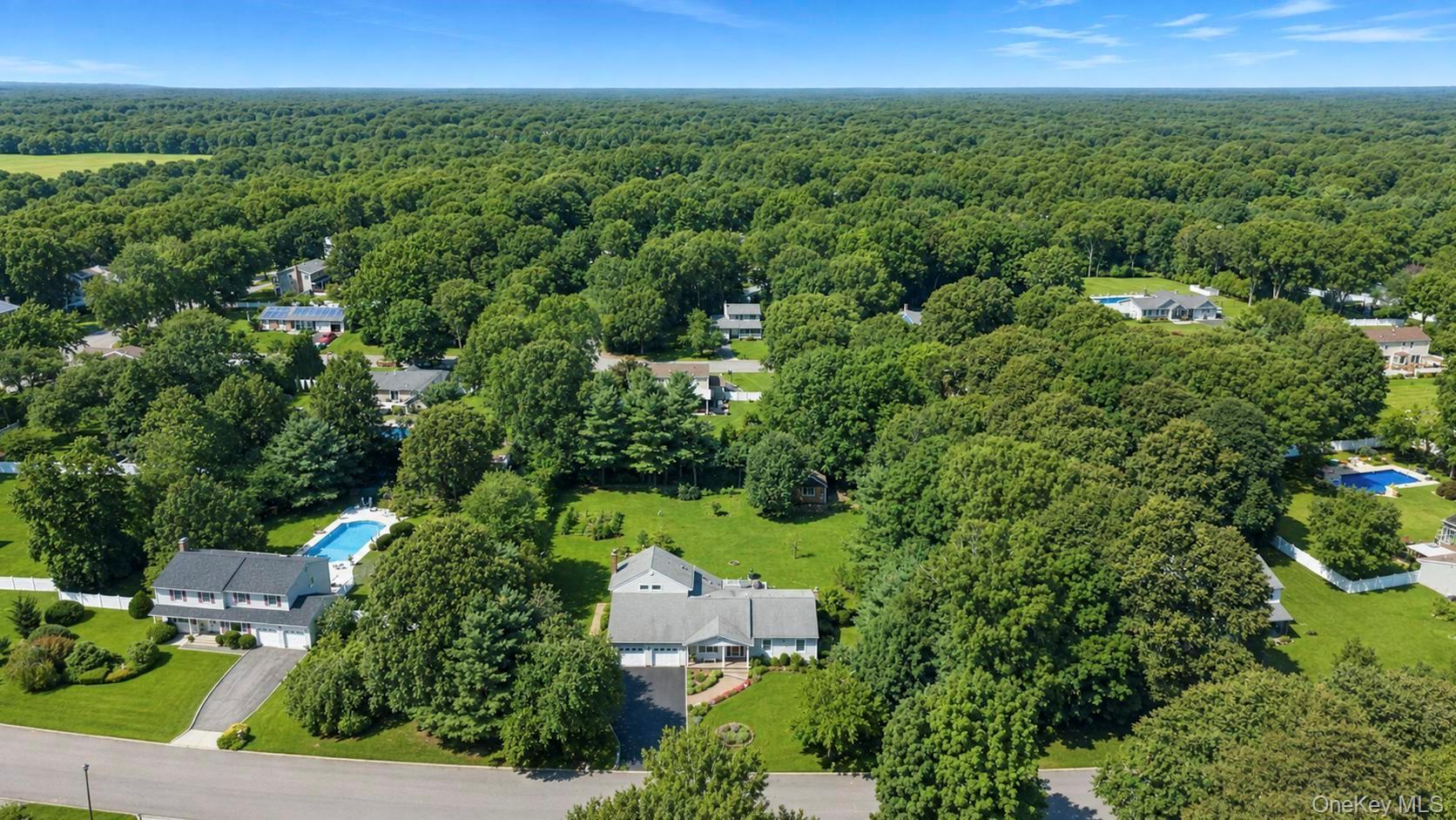 Single Family Niewood Drive  Suffolk County, NY 11961, MLS-1038374-5