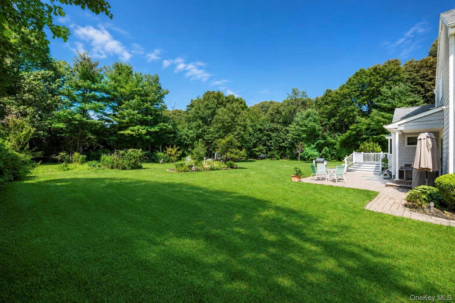 Single Family Niewood Drive  Suffolk County, NY 11961, MLS-1038374-8
