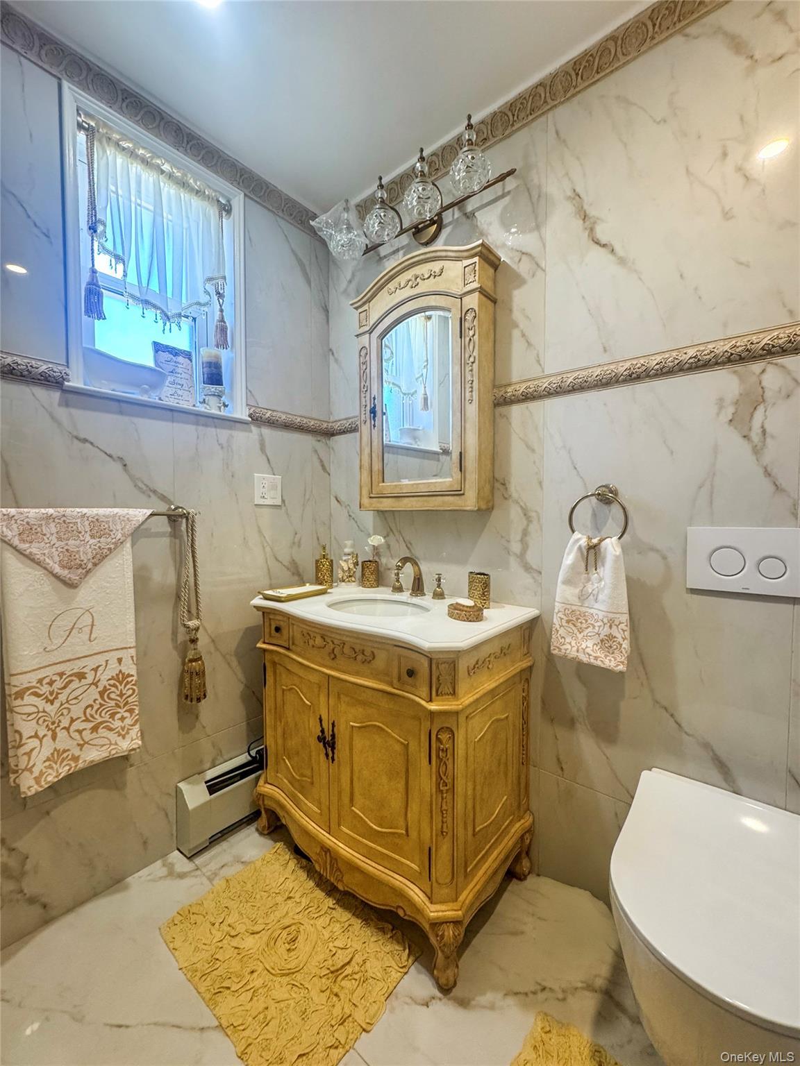 Single Family Hering Avenue Bronx, NY 10461, MLS-1038386-17