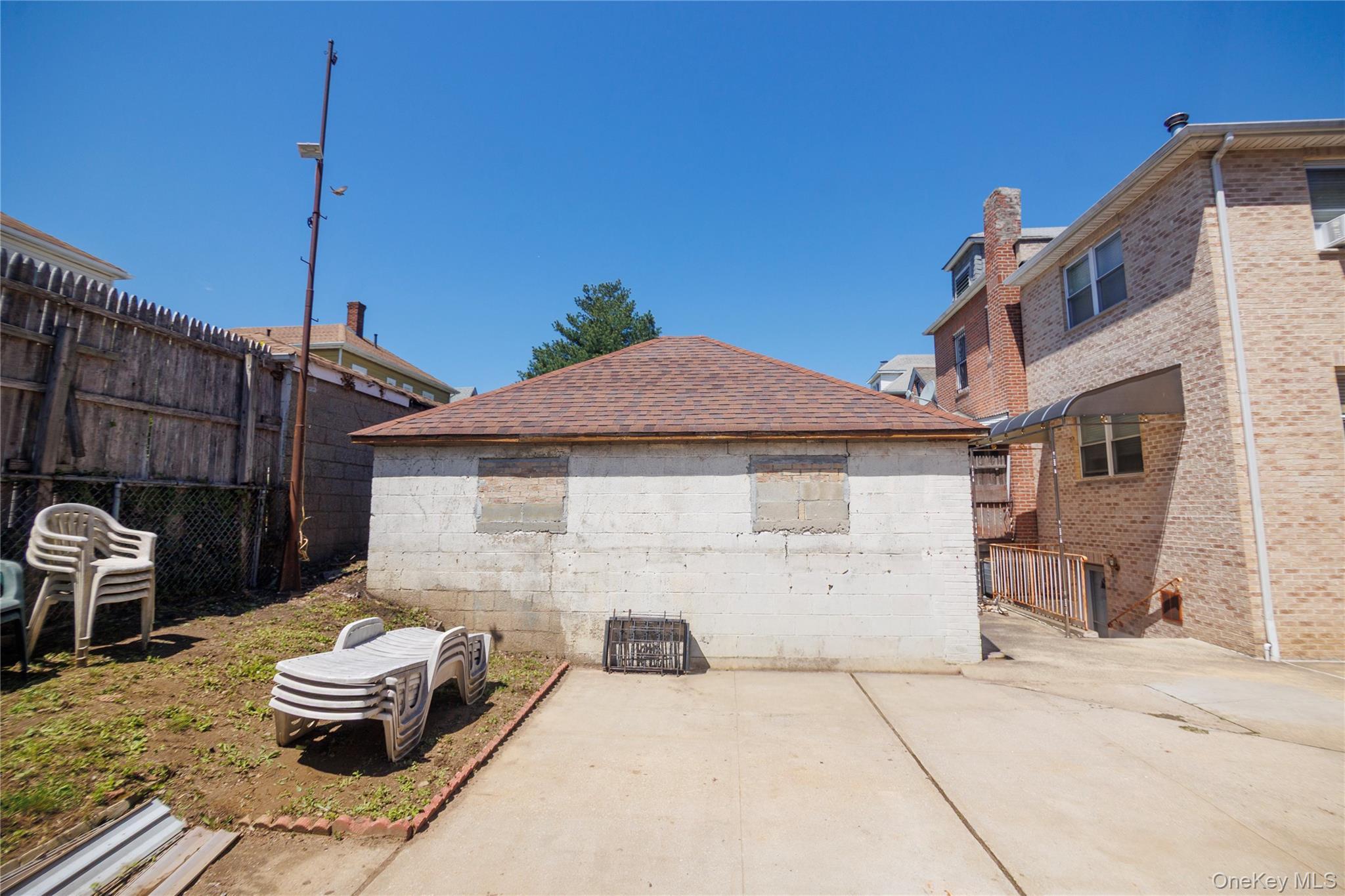 Single Family Hering Avenue Bronx, NY 10461, MLS-1038386-27