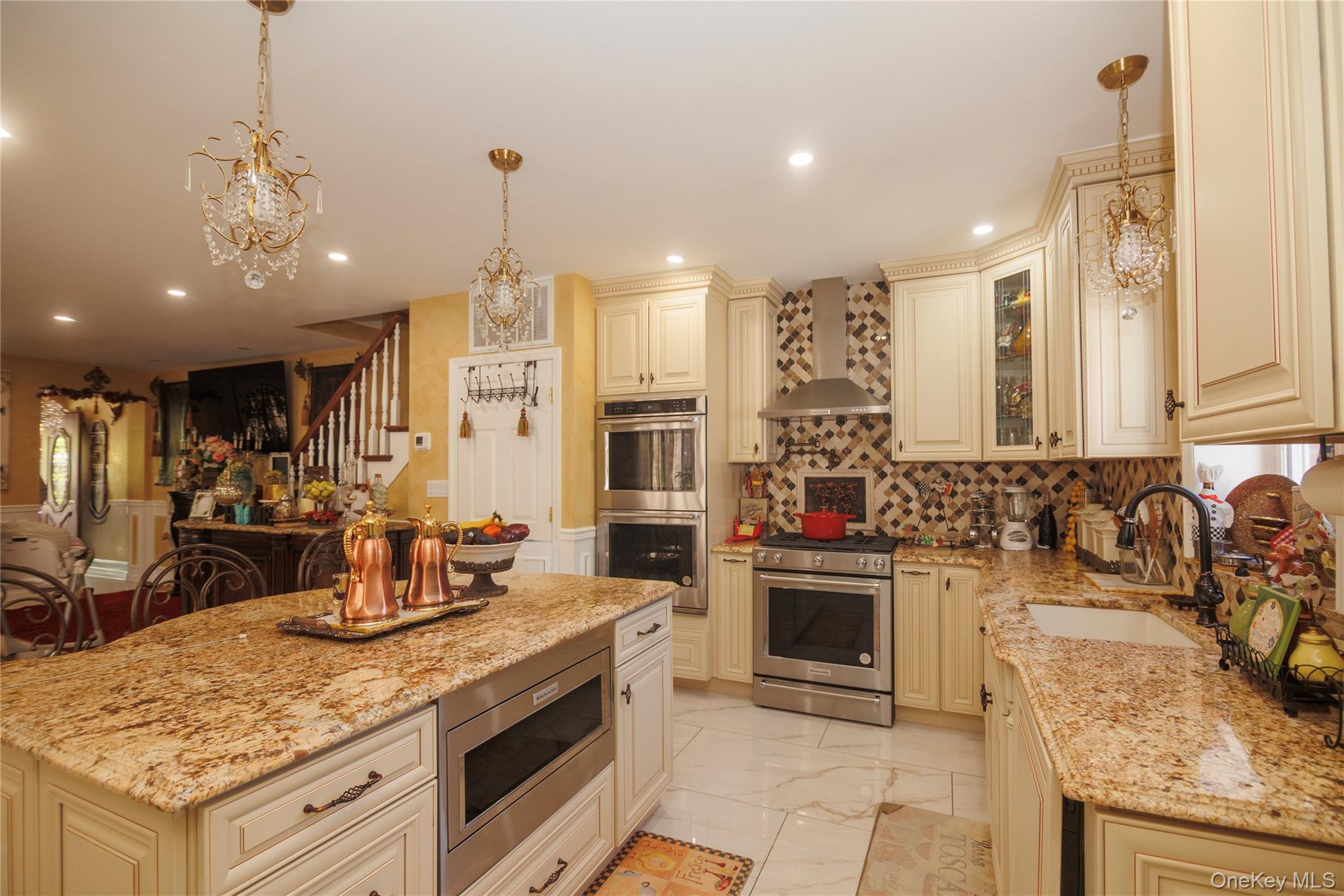 Single Family Hering Avenue Bronx, NY 10461, MLS-1038386-5