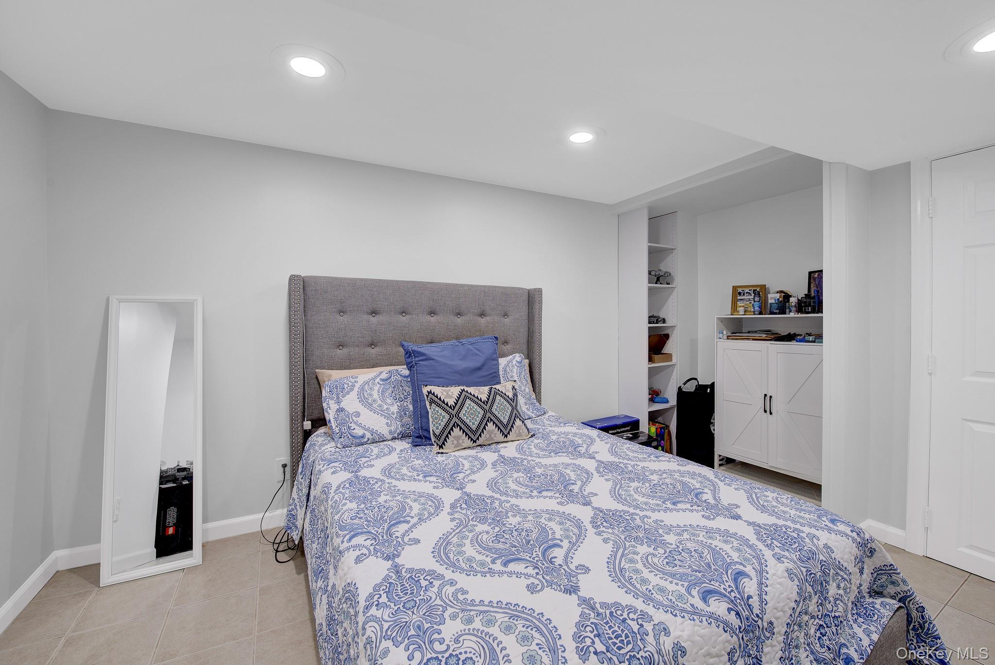 Single Family 91st Street Queens, NY 11421, MLS-1038403-28