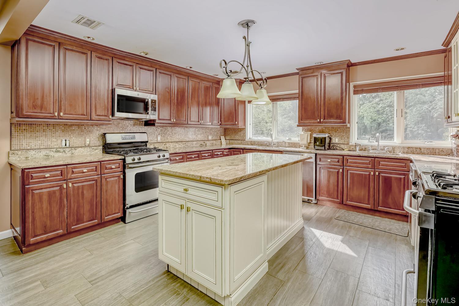 Single Family S Parker Drive  Rockland County, NY 10952, MLS-1038420-9