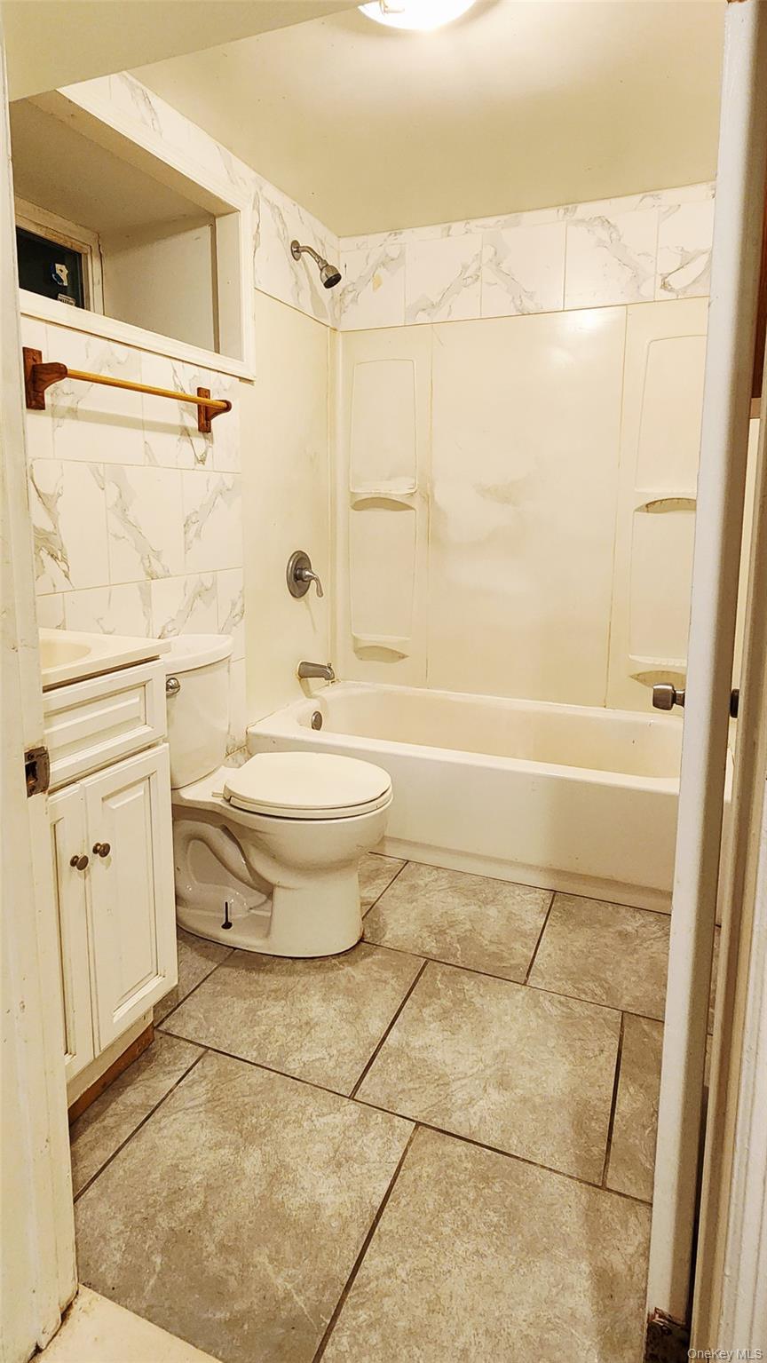 Single Family Admiral Avenue  Queens, NY 11379, MLS-1038429-21