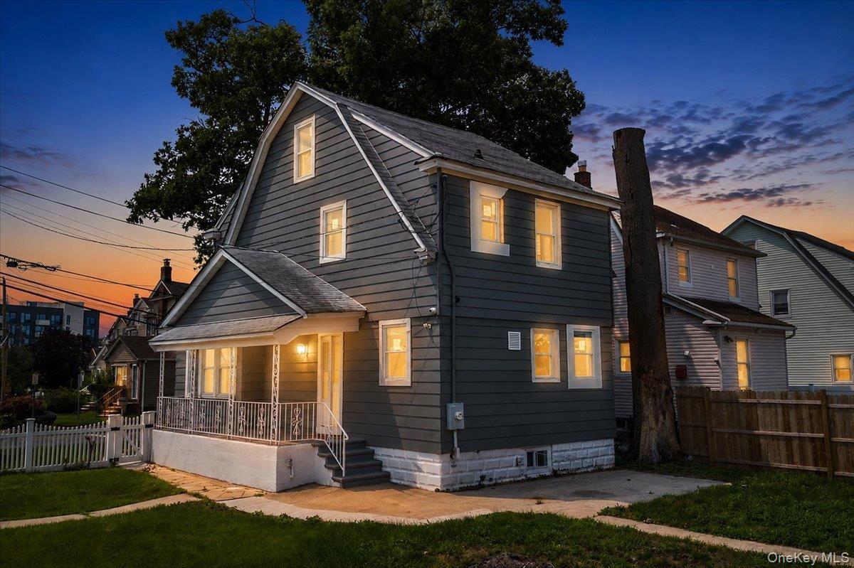 Single Family Sapir Street  Nassau County, NY 11580, MLS-1038437-2
